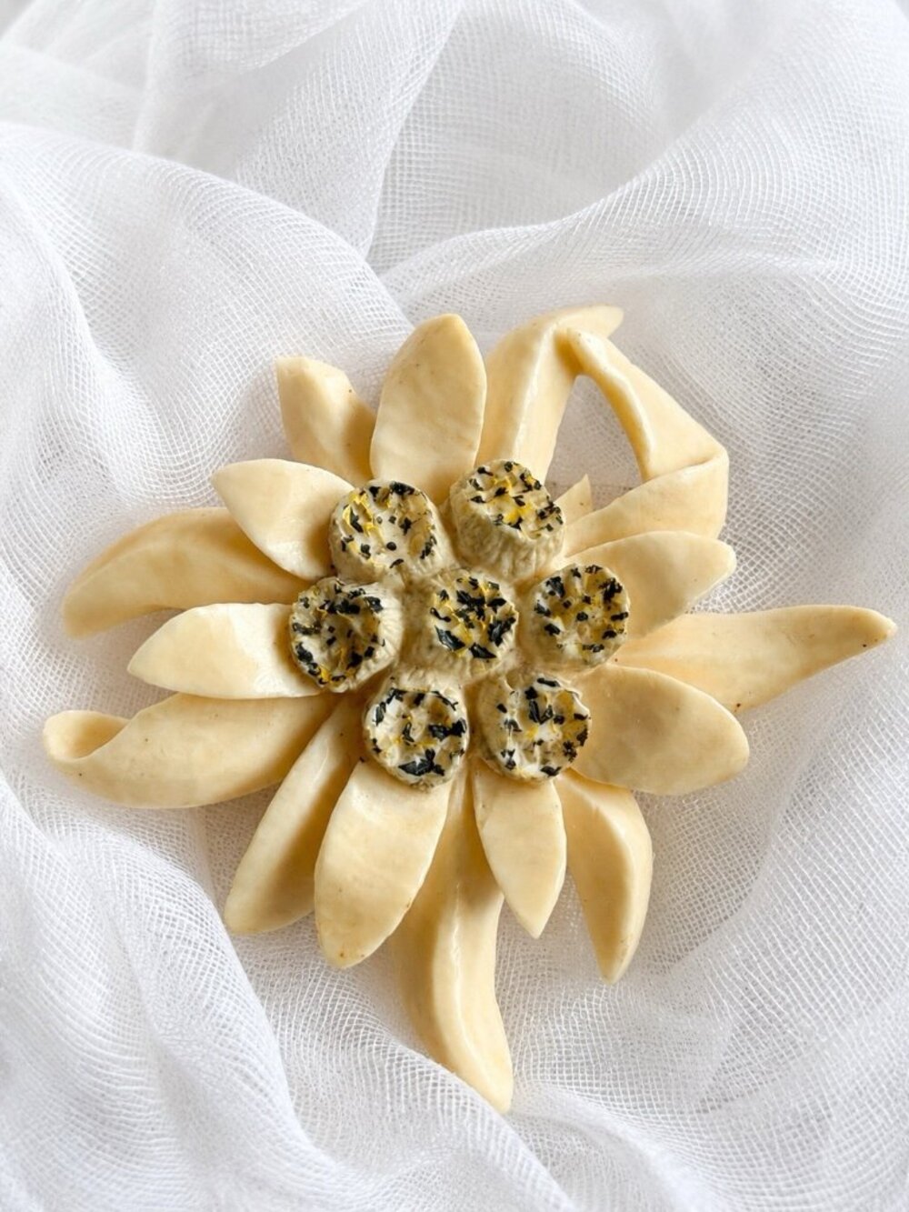 Vintage Hand-Carved Edelweiss Flower Brooch Alpine Floral Pin 30s-50s